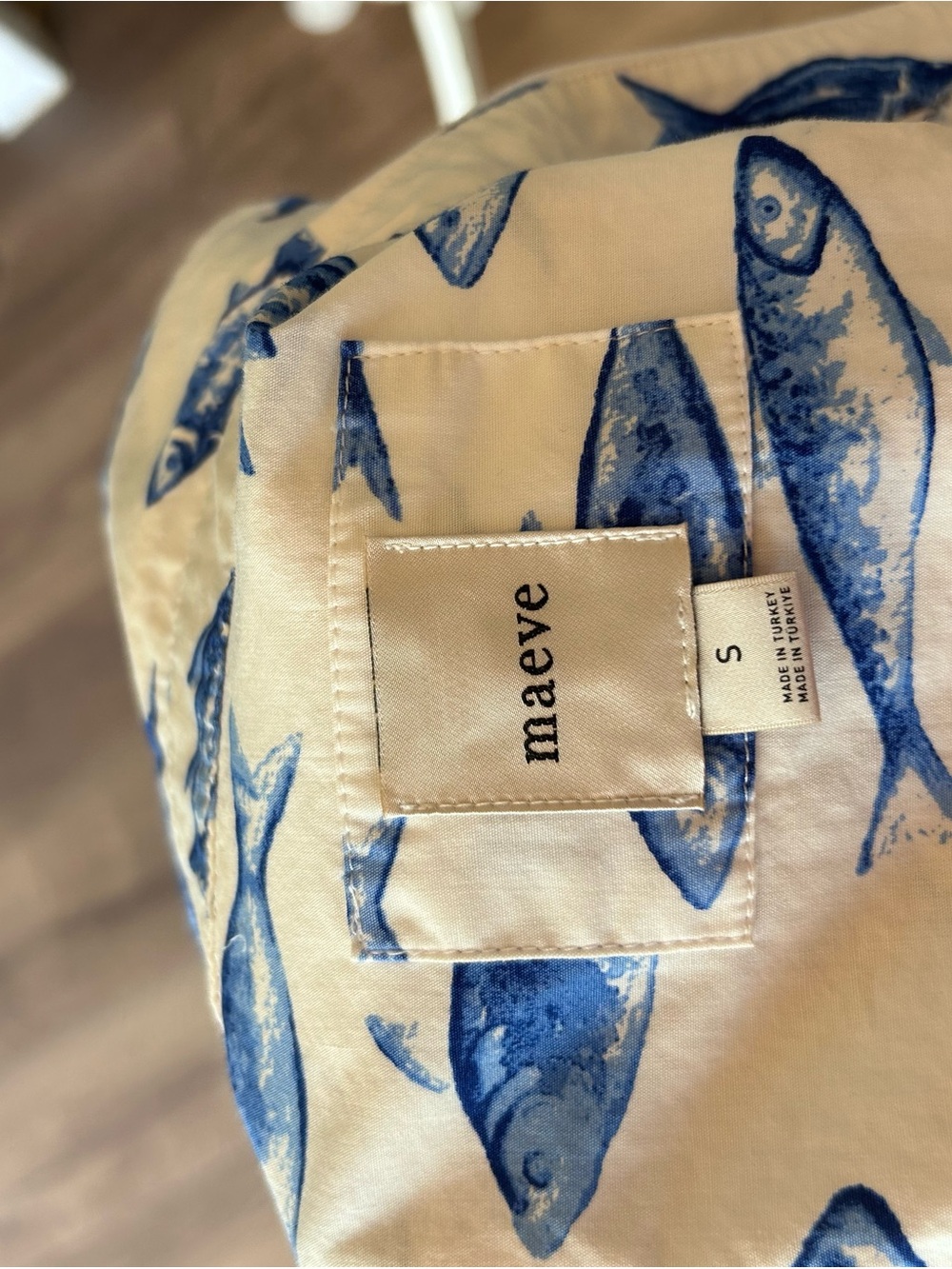 Maeve The Bettina White and Blue Fish-Print Tiered Shirt Dress Small - Picture 6 of 7